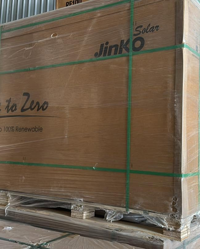 الى زبائننا الكرام وصلت وجبة الالواح الجينكو 650 W 
اصحاب المكاتب الي حاجز يمنه خلي يتوجه ياخذ 
واهلا وسهلا بكم 
مجمع حسين الصائغ 
مجموعة الصائغ للطاقه الشمسيه 
***********
