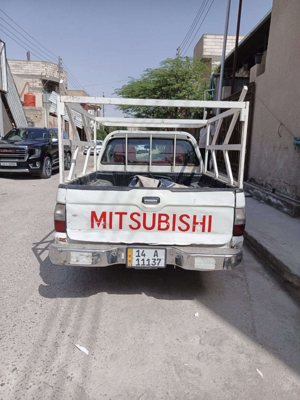 بيكم متسوبيشي موديل ٢٠٠٢ بيها مكانات صبغ ارباع وبنيد ملكوطه مكينه وكير بلاد دواخل نضيفه السياره بخاله جيده رقم بصره انكليزي الجديد بسمنا خير من الله السياره متعوب عليها ومرتبه مال جناي مكان السياره بالبصره بالتنومه السعر ٥٥ ورقه 
اتصال ***********
