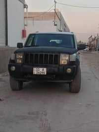 كوماندر • ٢٠٠٨ • ٤٧٠٠ ٨ سلندر