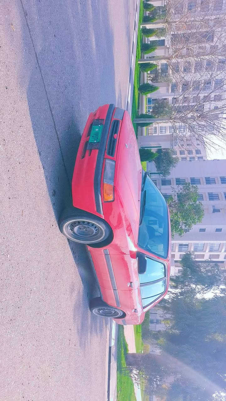 مازدا ٣٢٣ موديل ١٩٩٢ ارم بلاستيك مه كينه به خ كيرو كمينه بي عه يب سوكان باوه ر بيش و بشت كه بس ليدراني نيه هيج داخليه كي خاوين كاره بايي هه موو مه زبوت اكه ر مشته ري تيل بكه ***********
***********
