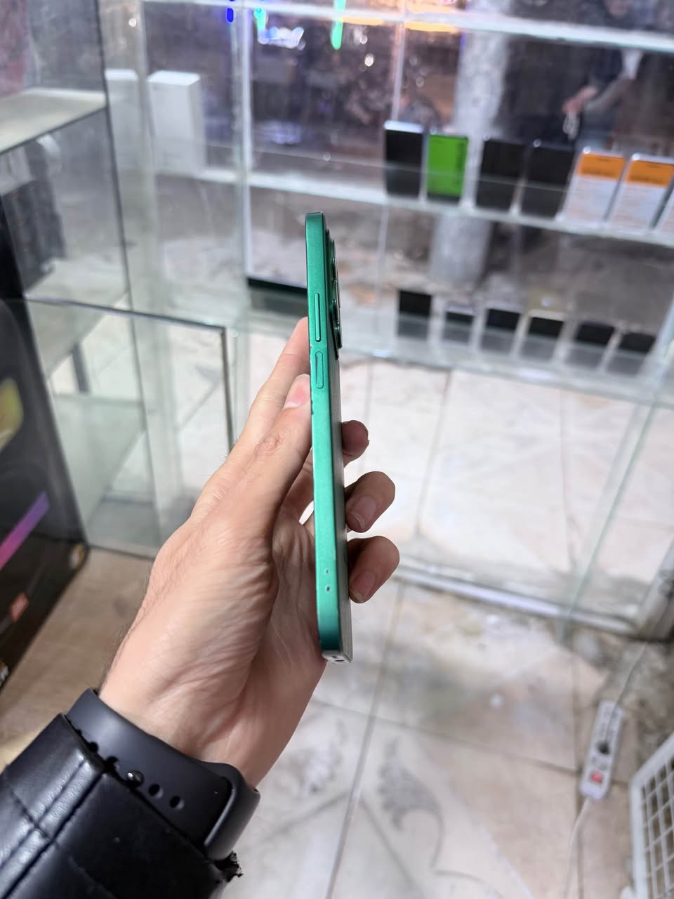 هۆنۆر X8B
یەکێک لە باشترین مۆبایلەکانی هۆنۆر ڕەنگی سەوز
زاکیرەی 256 گێگا ڕامی 8+8 کەپسەو نەکراوەیە
شتێکی جوان و خاوێنە نرخی 199 هەزارە 
گەیاندن هەیە ناونیشان هەولێر : قەڵاتی نوێ
مۆبایلی هاوکار ژمارە 📱 *********** أربيل, العراق
