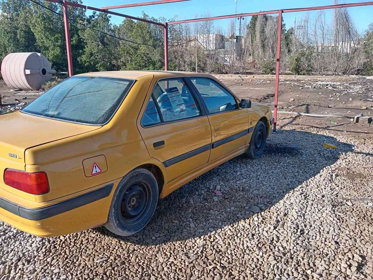 سلام وعليكم بيجو بارص ١٥ كير مكينه جديده كهربائيات كله شغاله سياره خير من الله عوزه بس حداديه تعبانه وبربرين امامي سياره ب ٣٨ وبيه مجال بصيط رقم *********** مكان سياره ديوانيه
