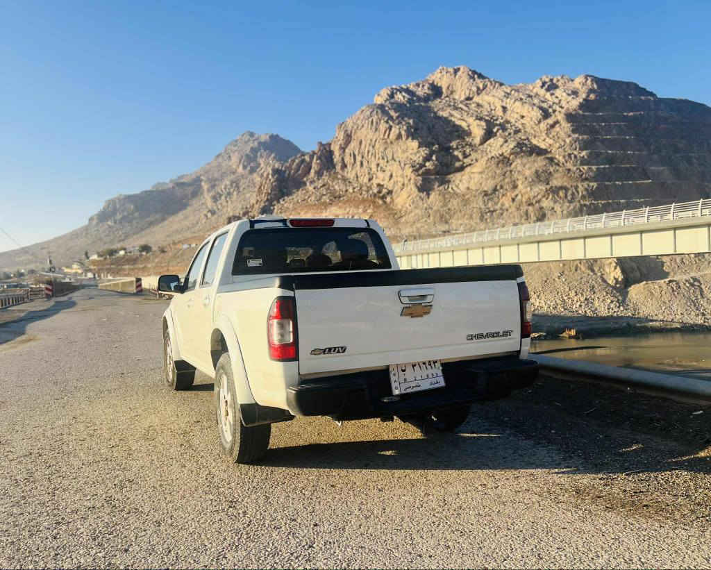 شوفليت 2005 مزايده كتابي له گه له v6 ده بل اكسل جام كاره باي هه موو شتي به شه رت بي دح مو ليدراو جوار تايه و ويلي لوك اكسل ده بل اكسل كار ه باي هه موي به شه رت سحري 57 وه ره قه شوين رانيه  *********** رانية, السليمانية
