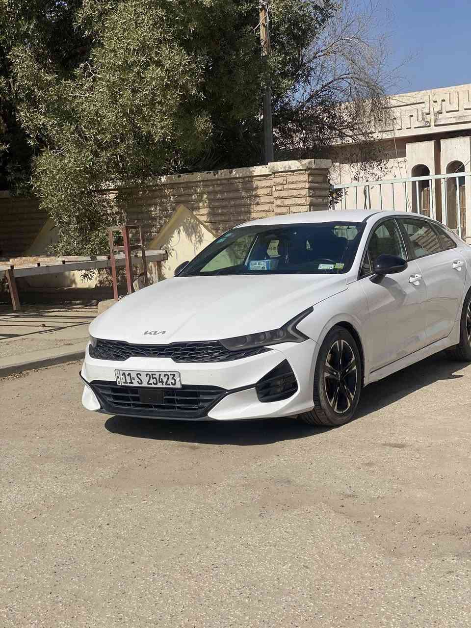 لبيع كي فايف موديل 23
محرك 1600 تيربو 
فول موصفات عده الفتحه
دفئه كشنات
سياقه ذاتيه
مثبت سرعه
سياره كامل موصفات 
ماشيه ٥٥
رقم تلفون ***********
سعر سياره ١٦٤
