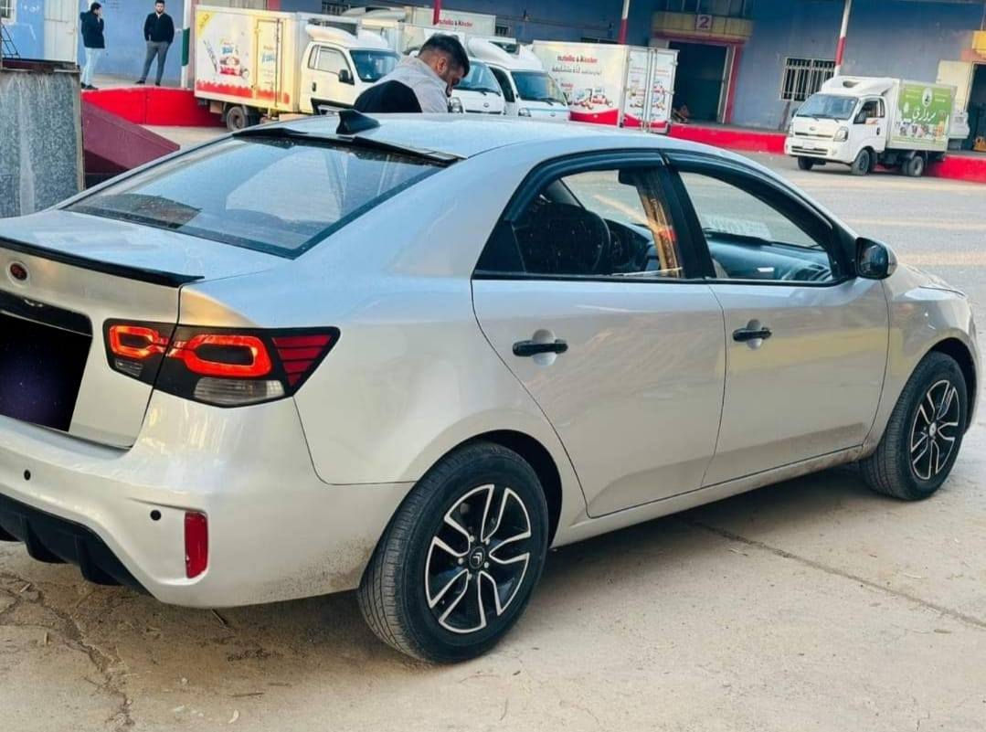 كير ومكينة شرط 

رقم نينوى مسطرة 

محرك حجم 16 

صبغ حزام حراري فقط بدون دواخل 

كوبون بانزين شرط التحويل

تبريد ثلج 

كاميرا + شاشة 

داخل لونين اسود وجوزي

مكان السيارة موصل الجانب الايمن 

السعر 92 $ ورقة 

للأستفسار الاتصال على الارقام التالية 

*********** 
***********
