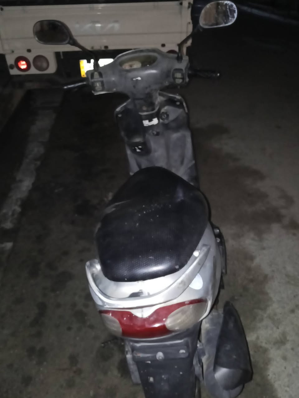 سلام عليكم متاح دراجة للبيع ماكس قجمة سرعة 120فقط الكابريتر تعبانه محرك مكفول من لانضوح لا تبخير دراجة كلهة بلادي محرك مامفتوح تجي تشوف بعينك مكاني الغزالية متواجد واتساب ***********
سعر 200بية مجال حق الجيه
