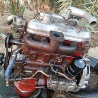 محرك افيكو للبيع 4سلندر السعر 1500وبيه مجال قليل ملاحضه الراديتر موجود...