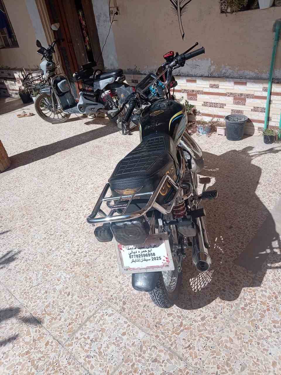 سلام عليكم دراجة موديل 2025 صار 20 يوم من منزلهة مكاني ديالى الغالبية السعر مناسب (625)  ول شراي يشلع عيوني رقم ***********  ما بيهة اي نقص تجي وتفحص بعينك
