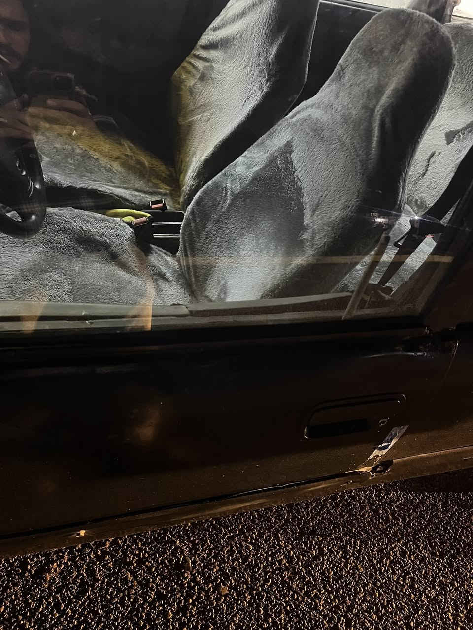 السلام عليكم بيع مستعجل اوبل فكتره موديل 92سياره جاهزه دوشمه جديده كهربائيات شغاله السعر ١٥وبيها مجال ***********
