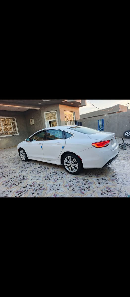 السلام عليكم البيع سي 200 موديل 2015 رقم ذي قار حره تحويل ثاني يوم سنويه مجدده 28 مشروع وطني وارد امريكي ضربته بنيد وجاملغ فقط والباقي كفاله عامه مكفوله من الضربه القويه والكص العيب الشرعي مكينه 2400 مكينه وكير وحداديه وتبريد  وتدفئه وتخم تايرات كله مكفول سياره جاهزه مال جناي بمعنه الكلمه فول مواصفات واحد على واحد فتحه بصمه تشغيل بصمه ابواب بصمه جنطه تحكم ستيرن شاره بل مرايه شاشه كبيره كامره دسك خلفي وأمامي ويل كب منظومه زنون فول واحد على واحد مكان سياره ناصريه سعر 97 بيه مجال قليل رقم الهاتف *********** أنه مكلف بل نشر خابر راعيه بيك خير وتدلل الزبير, البصرة
