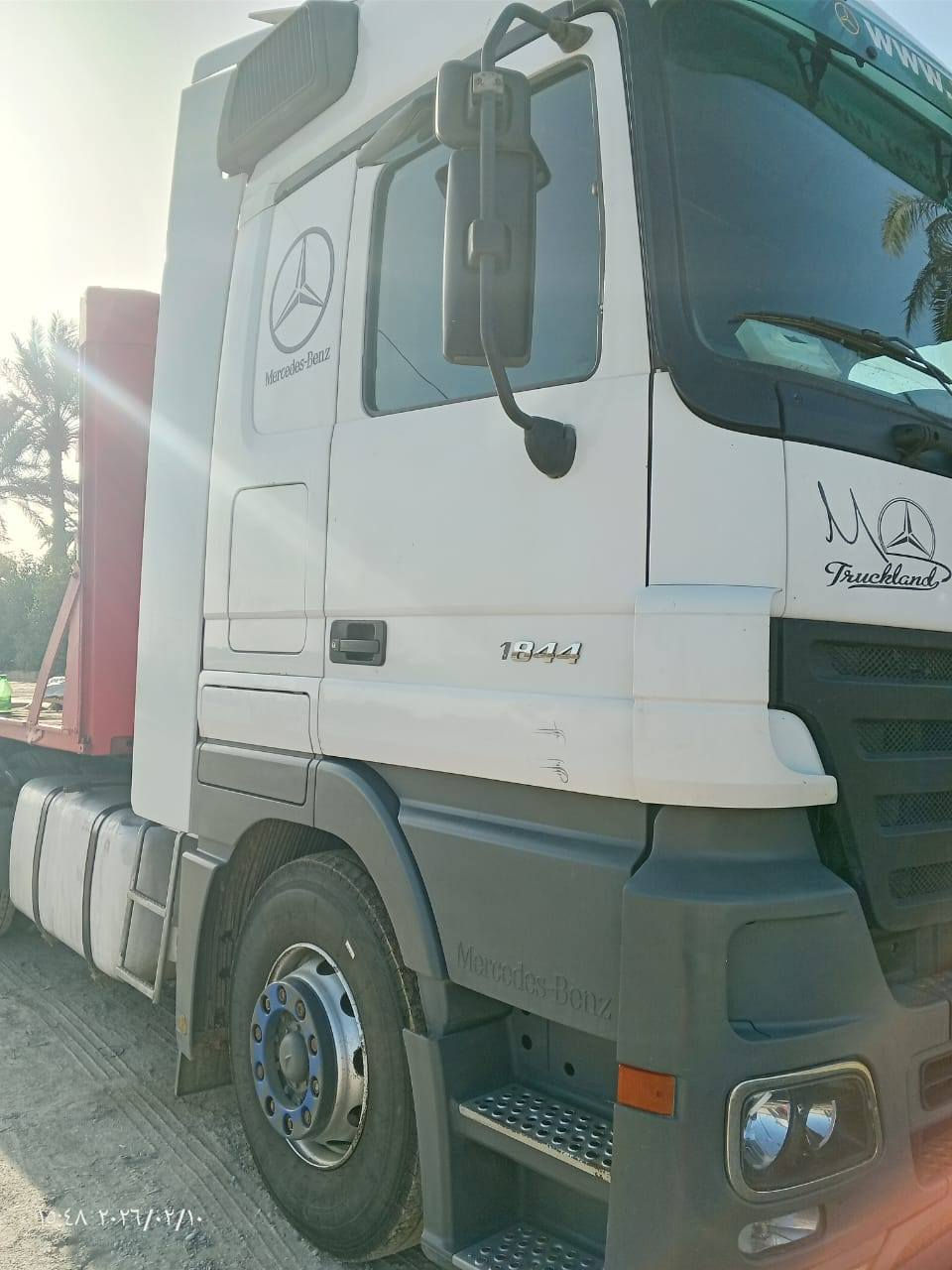 اكتروز 2004 راس وعربانه
لبيع
فحص وهزه ورقم جديد
سعر 335 بيه مجال 
***********
