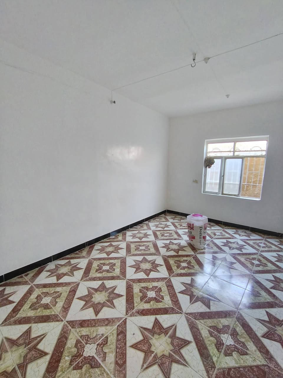 عندك سراميك قديم وتريد تغيره يمي معليك بس تتصل  ***********
جزه بصيط من عملي انشالله يعجبكم
