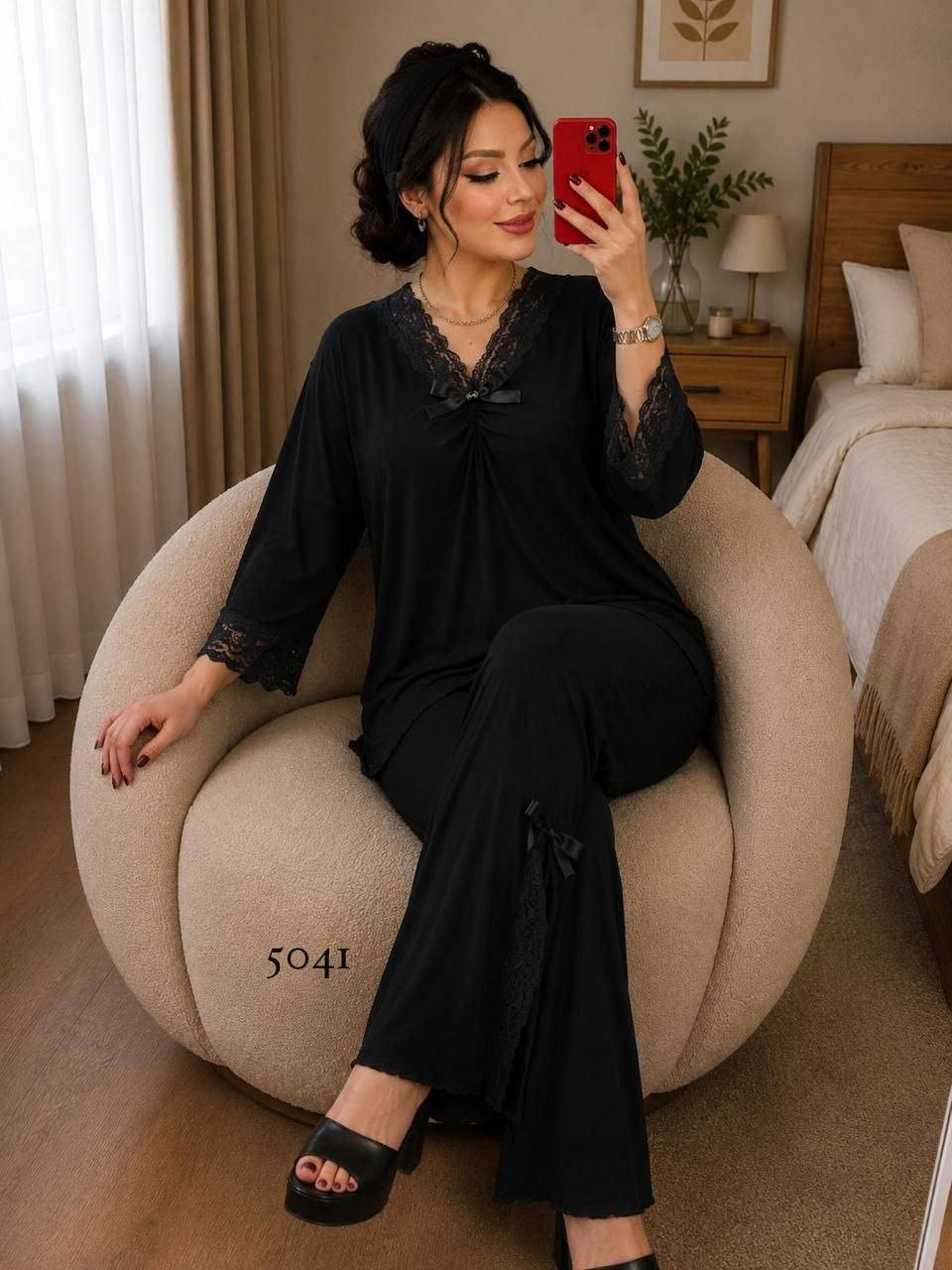 موديلات تجنن الاسود ايام قليله المحرم 
تفضلوا خاص موديل يفوتكم 🥰🥰


**إذا كنت صاحب هذا الإعلان وتريد حذفه لأي سبب، رجاءا أرسل رسالة إلى الدعم الفني**
