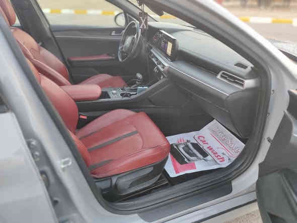 السَلٱمٌ عـَلـْيگمّ     k5.  موديل. 2022
فوول مواصفات حادث بلصفحه. ومصبوغه الصفحه بدون صبغ التكمه.   
السياره ماشيه 32 الف. رقم بغداد الجديد 
ايرباك البرده.  السياره نضيفه وجديده.
مكاني مجمع بسمايه. السعر.     168 💯
ترهم مراوس حسب القناعه
هاتف واتساب ***********.
