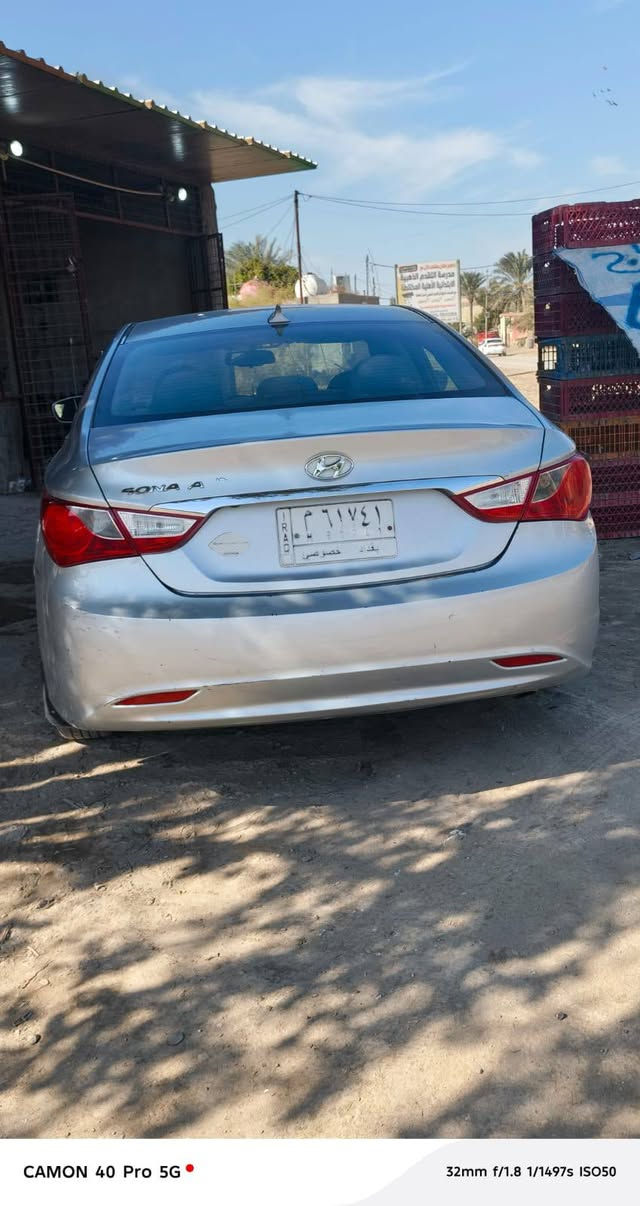 السلام عليكم سوناتا موديل 13امريكي بيه 3قطع بدون دواخل محرك وكير مكفولات. محرك 2400رقم بغداد. مكاني بابل السعر 95وبيها مجال رقمي ***********
