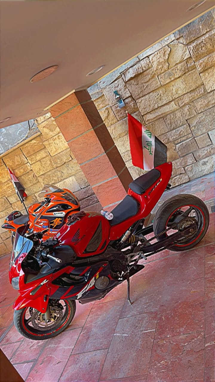 سلام عليكم  دراجه HONDA  F4i 600 لون طماطي مميز ❤️ دراجه نضيفه وبدون اي نقص هاوزن طويل شادلهه 400 دولار سعره تايرات جديده محرك لوك جديد شلعتهه وتراي مال زيرو  مكان منصور. سعر 27 مكلفتني اكثر من هذه سعر بيهه مجال بسيط. رقم ***********
