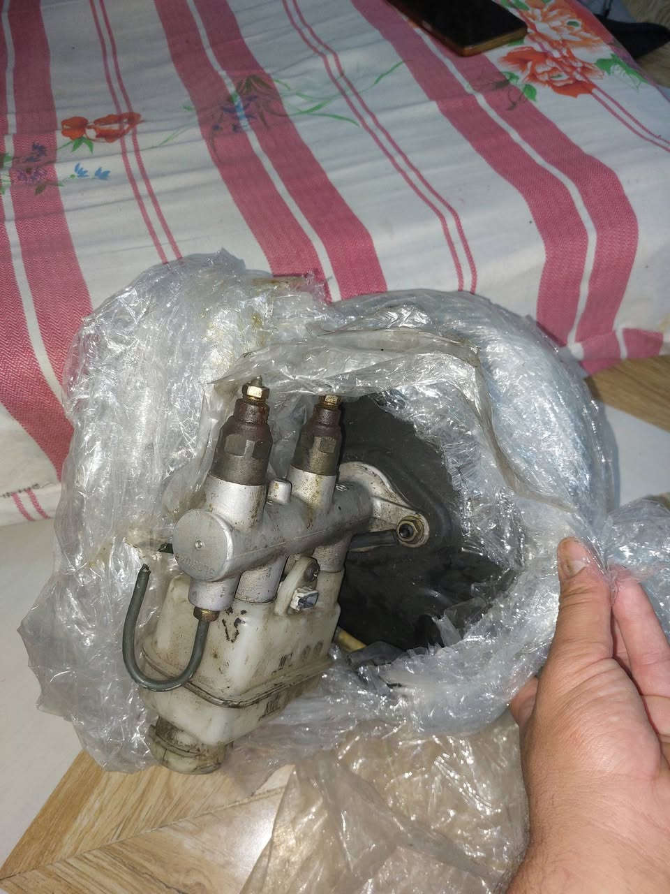 عنبار حاويه لانسر بعده بالجيس نظيف قيم واخذه هاتف / ***********
