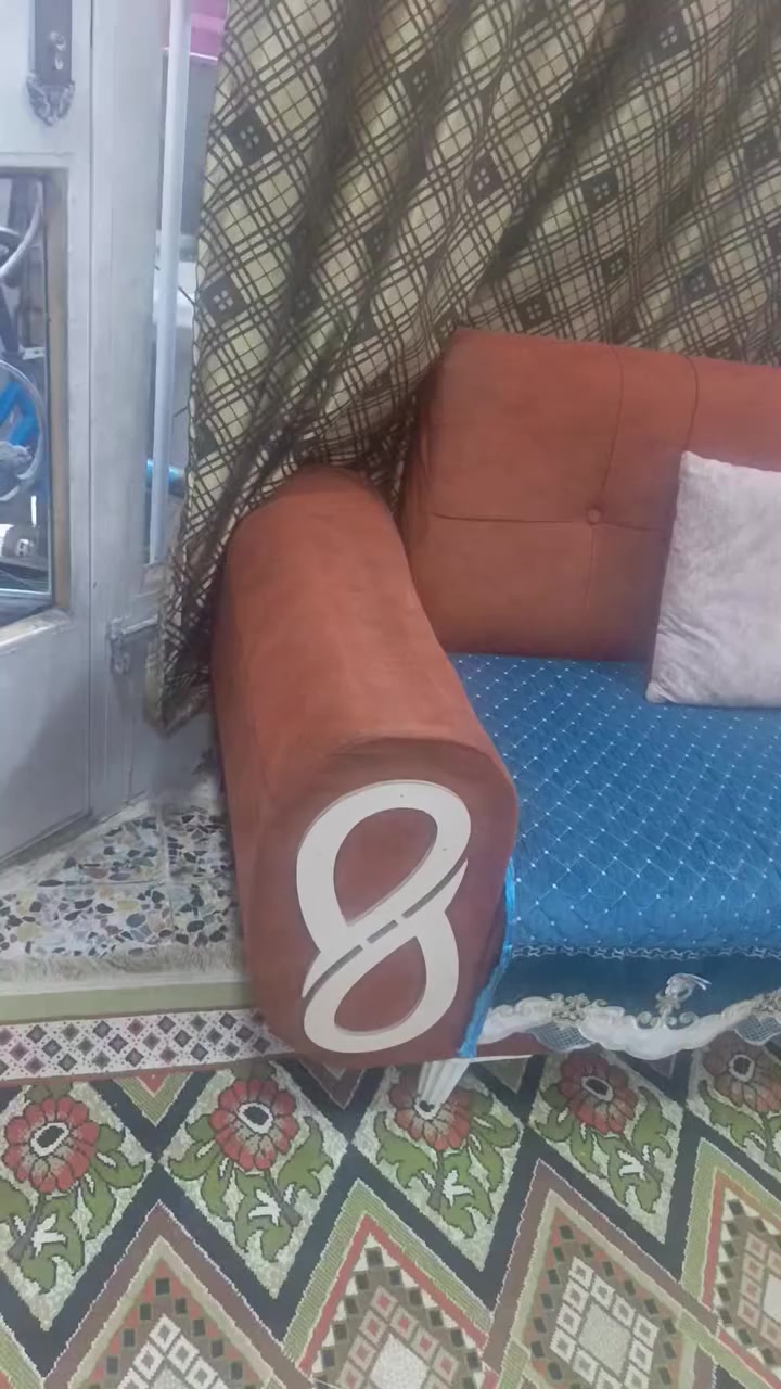 سلام عليكم تخم للبيع مستخدم بدون ضرر فقط الواضحه بصوره السعر ١٢٥ ألف وبي مجال للشراي
‏‪***********‬‏
