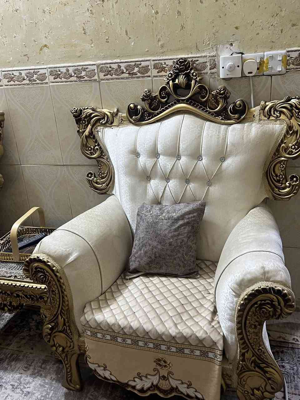 السلام عليكم عندي تخم ملكي 10مقاعد لبيع هو وطبلات وحدها كبيره وعدد 2 اصغار مع كوشات جديد ونضيف جداا

الموقع الخالص / والسعر بيه مجال


**إذا كنت صاحب هذا الإعلان وتريد حذفه لأي سبب، رجاءا أرسل رسالة إلى الدعم الفني**