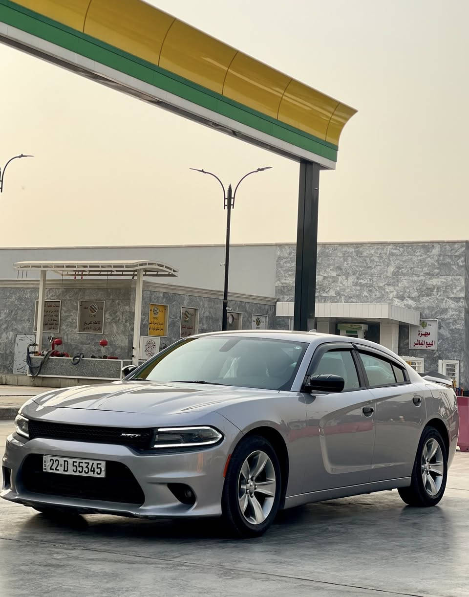 السلام عليكم 
جارجر 2018 SXT
وارد امريكي حادثه دعاميه خلفيه فقط
كلين كفاله عامه  من التبديل والصبغ
صبغ دعاميات فقط 
بدون دواخل بدون ايرباك 
السياره جديده بمعنى الكلمه 
ماشيه 57 استخدام شخصي فقط #شرط_الفحص
بصمة ابواب 
بصمة تشغيل 
فول تحكم استيرن
كشنات حار بارد
كشنات كهرباء
زنون عالي ناصي 
لد نهاري 
محرك 3600
حداديه اماميه خلفيه جديده
منضومة تبريد تدفئه جاهزه
كير ومحرك ممفتوحات بلاديات 
السياره جاهزه للاخير 
ولا كلوب ولا مسج بالدشبول مشتغل 
السعر 215 وبيه شي بسيط 
عنواني بغداد 
هاتف : ***********
متواجد واتساب
