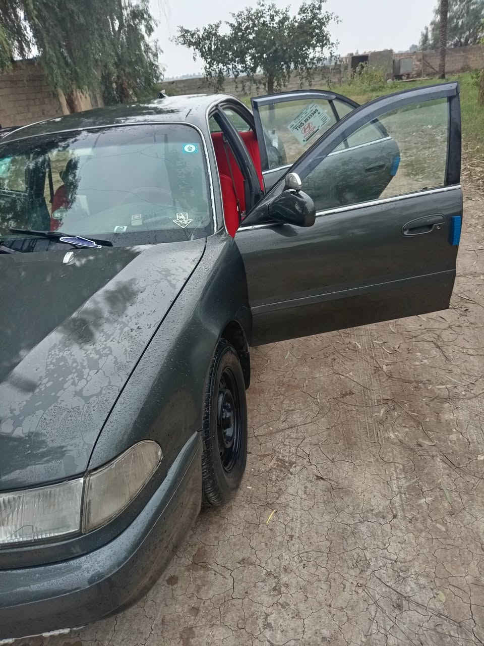 السلام عليكم سوناته تو موديل 93كير اوتماتيك كيرومحرك خير من الله لا صرف ولا تنقيص سياره حلوه مابيهة اي نقص عده (التبريد) مكان السياره اديالى ناحيه السلام العنبكيه رقم الهاتف ***********
