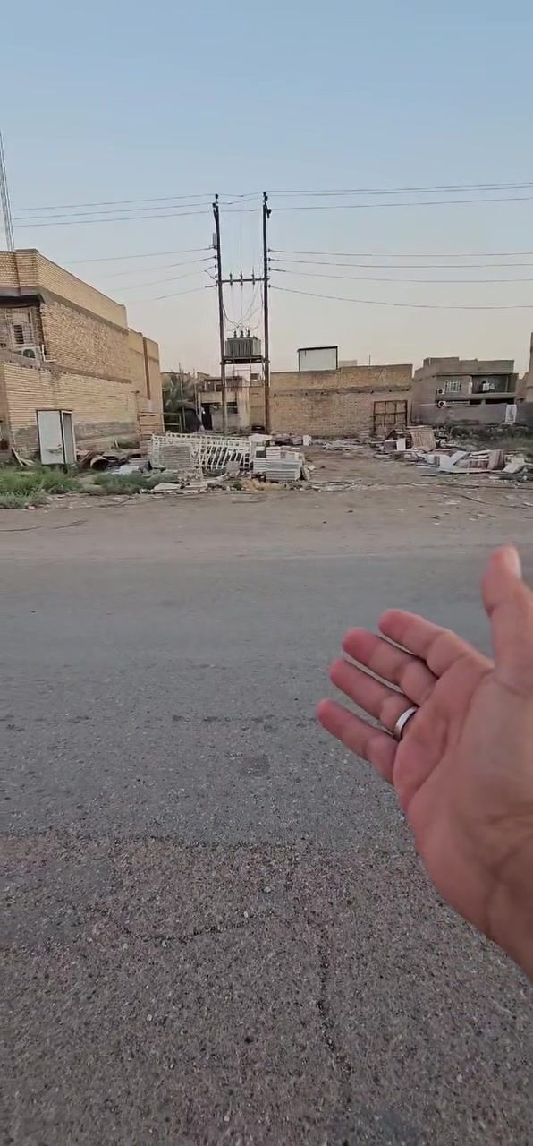 قطعة ارض تجارية للبيع مساحته ١٠٠ متر على شارع ٦٠ التجاري بمنطقة ال٦٠٠٠ مقابيل الفوج وبجوار سوق الطيار السعر ٤١ وبيها مجال قليل تفاصيل الارض داخل الفديو .


**إذا كنت صاحب هذا الإعلان وتريد حذفه لأي سبب، رجاءا أرسل رسالة إلى الدعم الفني**