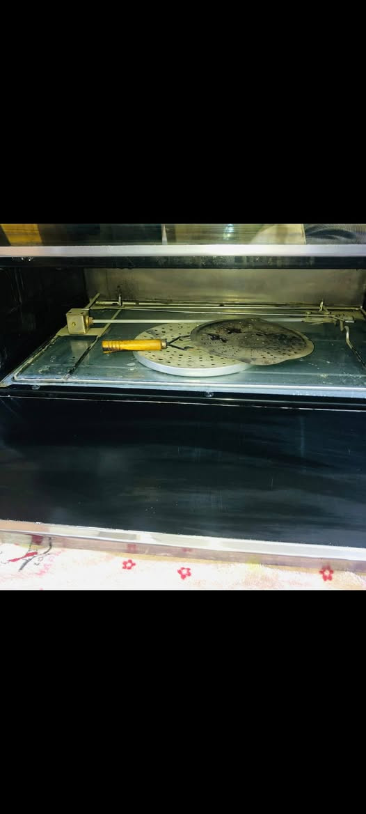 غساله الحافظ 12 كيلو ونظيف كلش اريده 225 وبيهه مجال طباخ مصري 225 وبي مجال


**إذا كنت صاحب هذا الإعلان وتريد حذفه لأي سبب، رجاءا أرسل رسالة إلى الدعم الفني**