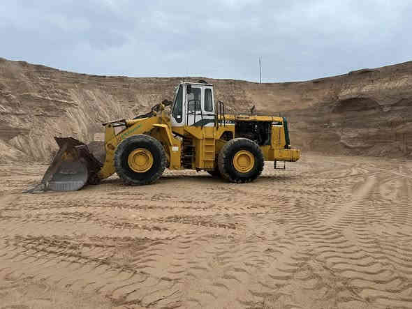 السلام عليكم للبيع شفل حجم 97 موديل 99 تايرات 26رقم بصره السعر 3 مكان بصره زبير//***********
