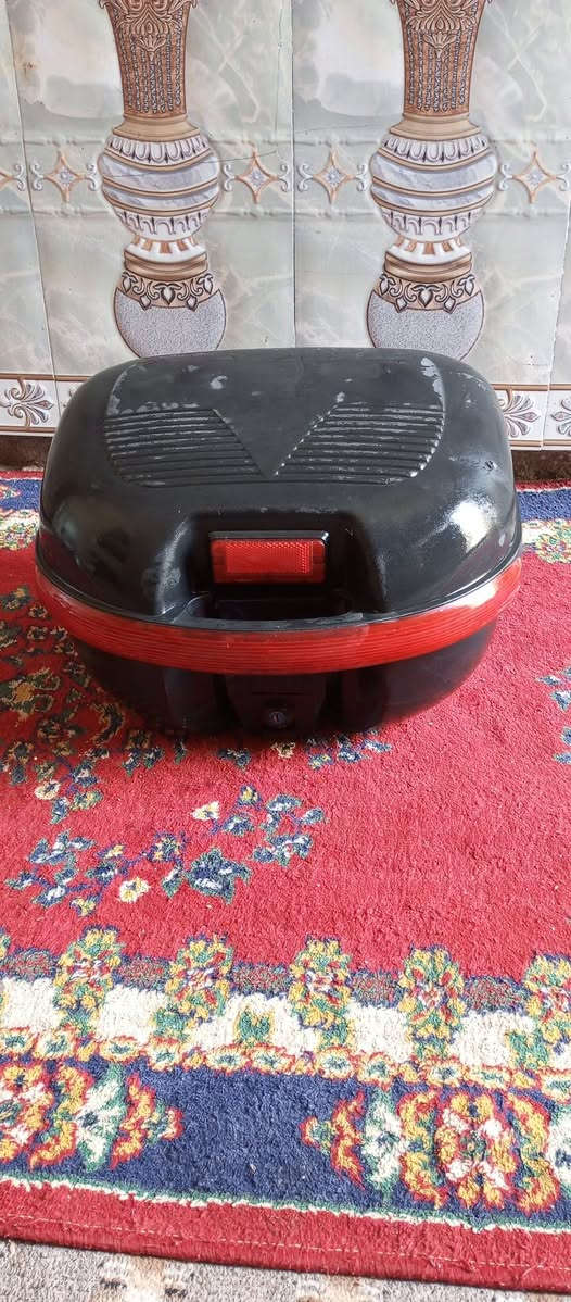 سلام عليكم ويل خلفي مال جونده جديد كامل جنطه نضيفه مكان نجف مناذره اليردهن يتصل ع الرقم ***********
