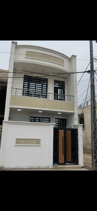 دار للبيع 100 متر طابق ونص 07703417129