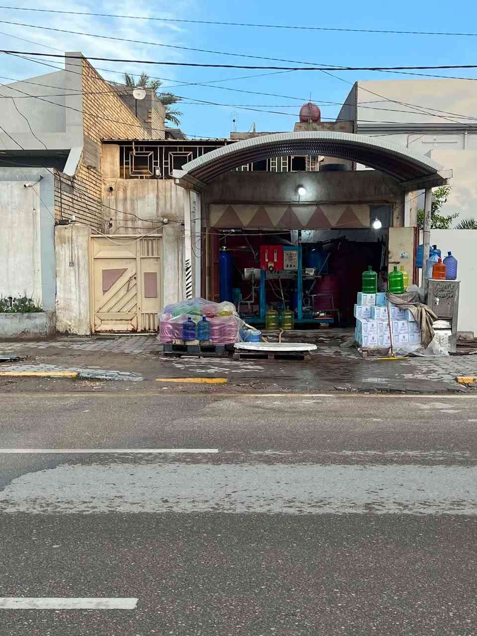 عقار تجاري للبيع
📍 الموقع: الكوفة (حي كنده)

🎡 مقابل مدينة العاب كوفه لاند

🌮🍟(شارع مطعم كلكامش)

📐 المساحة: 180م

🏠 واجهه :7 ونص ونزال 24

عرض الشارع 35

▫️ موقع تجاري مميز ✅️
السعر :3 مليون للمتر 

وممكن مراوس حسب الموقع 
📞 للاستفسار والاتصال: ***********

