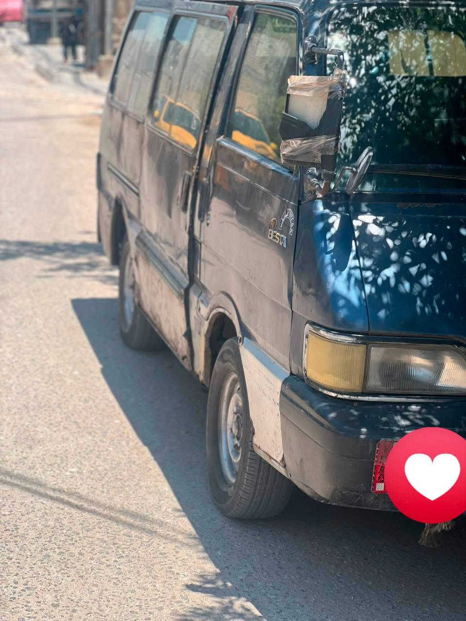 السلام عليكم كيه بسته مديل 94 سياره حلو مكينه كير اكسل تخم تاير خط حي العامل مال واحد ع باب الله كبل للشارع سياره احلى من صوره مداور ثاني يوم مصفره هيه وغرامات المراجعه تصل ع رقم *********** سعر 15 وبيه مجال
