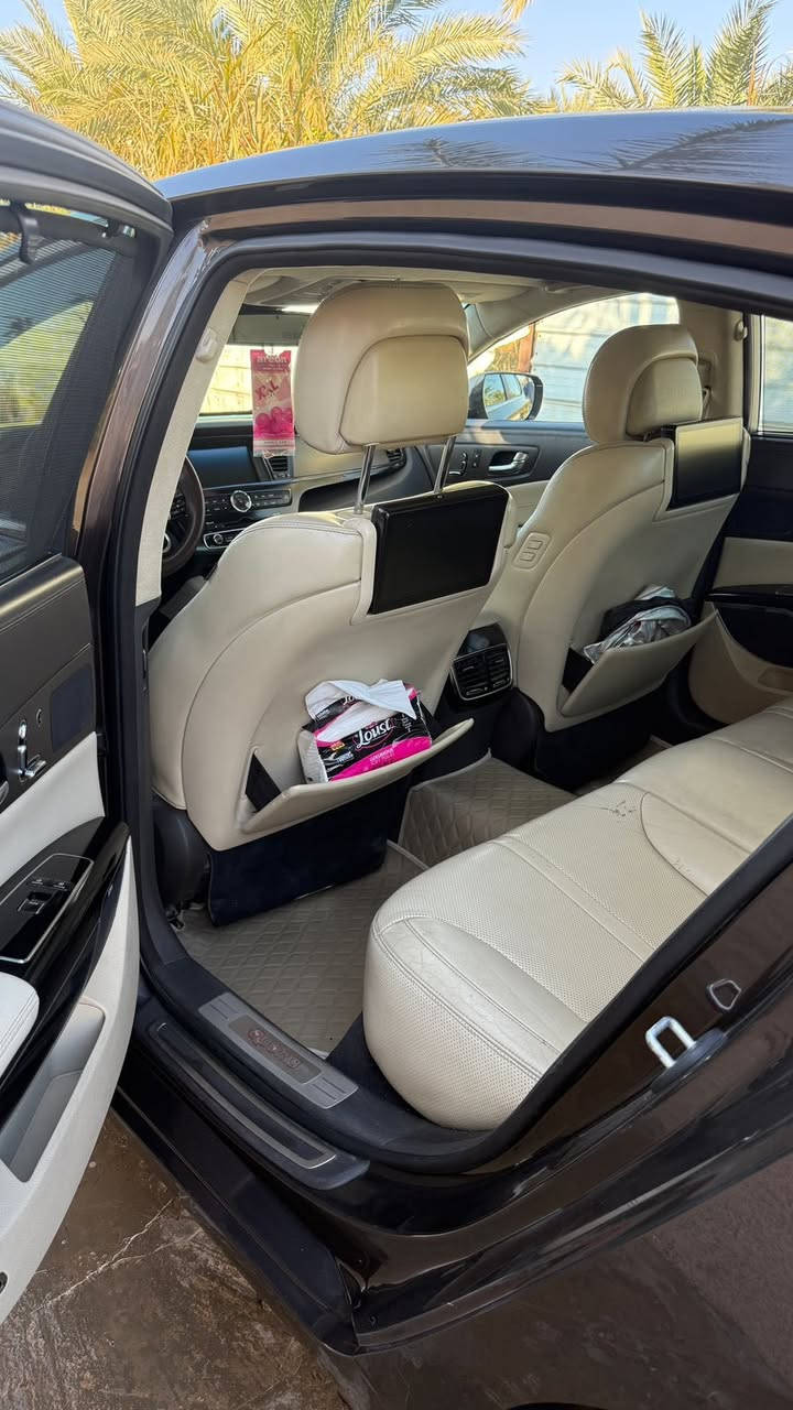 السلام عليكم كيا كورس 2013خليجي فئه الاولى استلام شركه الدولية العراقيه فول مواصفات للاخير  رقم بغداد نكليزي بأسمي تحويل ثاني يوم
- مبدل مكينه جديده بمعنى الكلمه شرط لفحص
 -جكات تعليه وتنصيه+جوبلس 
-داتو شو  
-حساسات امامي خلفي 
-رادار 
-تحديد مسار + تحديد المسافة بينك وبين السيارة الاخرى
-توقف ذاتي 
-نقطه عمياك 
-تحكمات خلفية كامله 
-كشنات امامي خلفي كهرباء
-شاشات خلفية 
-كشنات خلفية تدفئة تبريد 
-كشنات امامي تدفئة تبريد 
-خزن وضعية كشن السايق
-مساج كشنات امامي خلفي
-بردات عدد 3 
-سلايت روف 
-زراك لايت 
-بوب شفط +اشاير مري +مري شفط كهرباء
-بصمه تشغيل و بصمه ابواب و بصمه جنطة 
-سايد بريك بصمه 
-درايف مود (سبورت / ايكو / نورمول)
-اوتو هولد
-ماوس للتحكم بكافة اعدادات السيارة و الشاشة
-عداد الكتروني دتجل 
-تحكم ستيرن كامل + تحكم بالعدادات وتغيير اشكالهن
_شاشات خلفيه امامي
-سماعات 16 نضام صوتي من شركه lexicon
-صندوق كهرباء شفط
-14ايرباك
-كاميرات360درجه 
-اناره محيطيه بداخل
بيها فقط باب خلفي عكس سايق كلير وليس حادث
ودعاميه اماميه فقط وسونار موجود
وبعد بيها موصفات كلش هواي
❗️السعر152$وبيها مجال
مكان بغداد الدورة
***********
