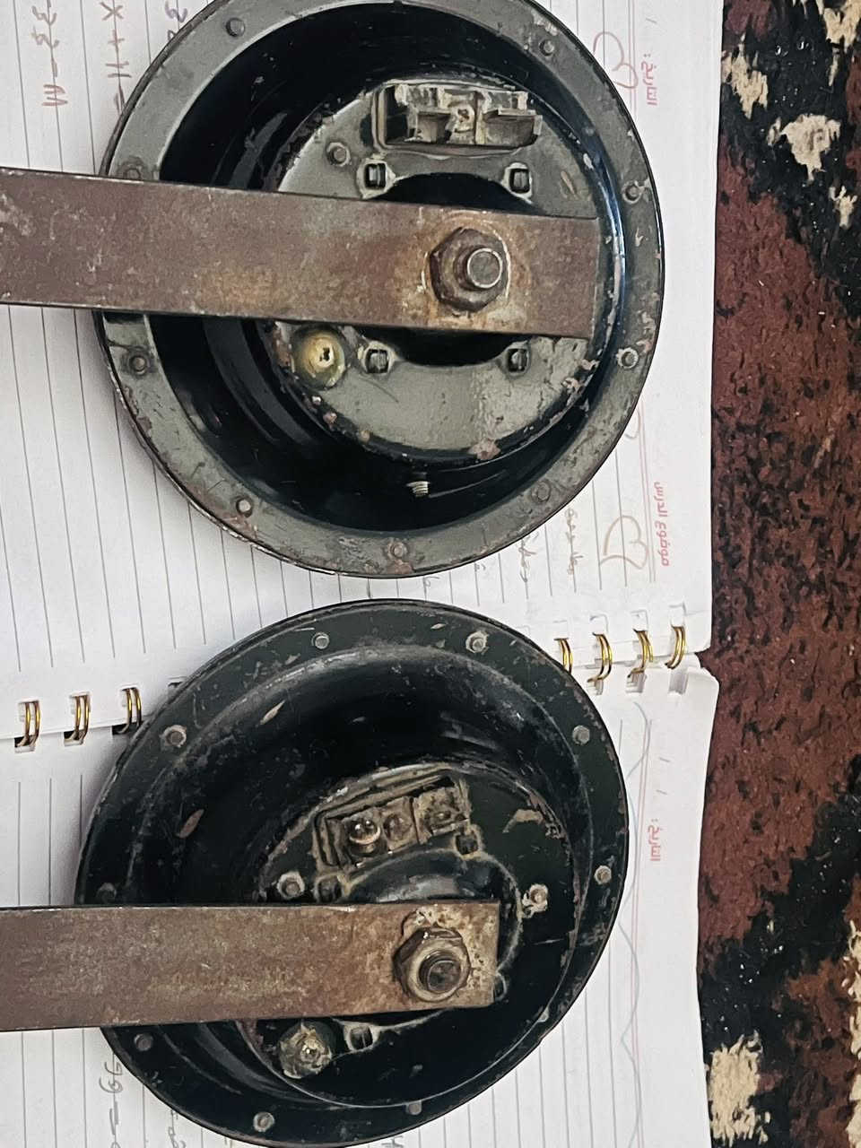 سلام عليكم شباب عندي هورنات البيع مكاني سامراء وهذا رقمي ***********
