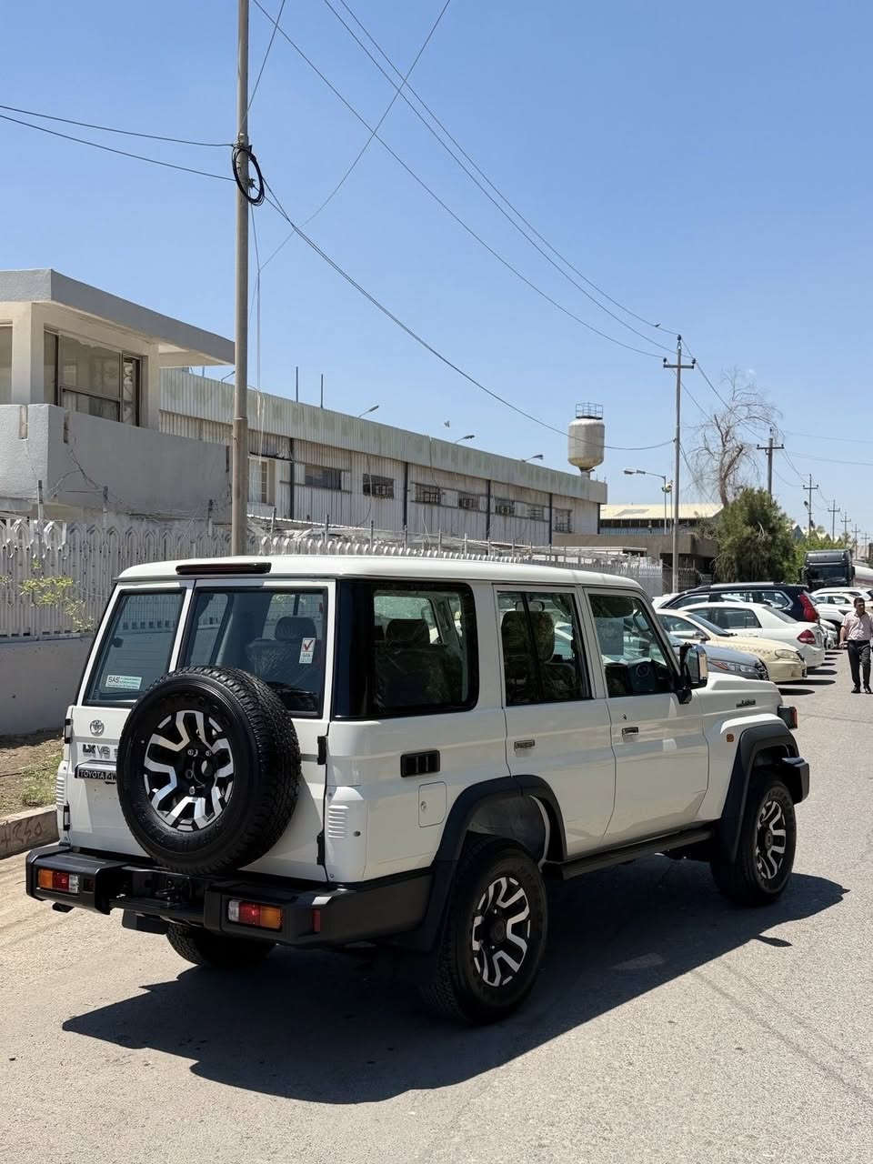 تويوتا لاندكروزر ٢٠٢٥ سفر كيلومتر شريكة ساس دبل ديفلوك سلاجة گير أوتوماتيك بنزين محرك ٦ 
مكان سيارة اربيل 
سعر سيارة ٥١٠٠٠ $ خمس شدات و عشرة
***********
***********
