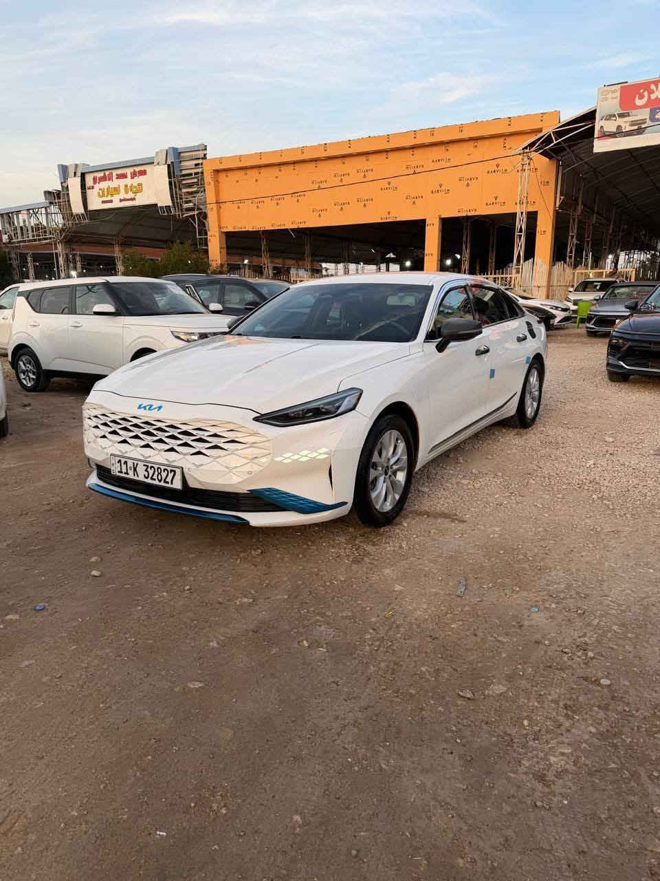 يالله كي 8 فول
***********
رقم بغداد بسمي كفاله عامه 
مواصفاته 
كير 8نمر
محرك 6سلندر 
كشنات امامي تبريد تدفئه
ستيرن هيتر
تحديد المسار 
سياقه ذاتيه 
توقف ذاتي 
رادارات امامي خلفي 
حساس امامي خلفي 
سايد بريك بصمه
جنطه ذكيه
تبريد بيانو
شاشه اعطال
اشاره ترحيب
تشغيل عن بعد 
كشن مساج ظهر ورجل 
شاشه متصل 
داخل لونين 
كير ماوس
كامره دوار
تخم تاير جديد
باتري جديد
حداديه كله جديد
سياره ماتخسر عليهه فلس
تانكي 85لتر
