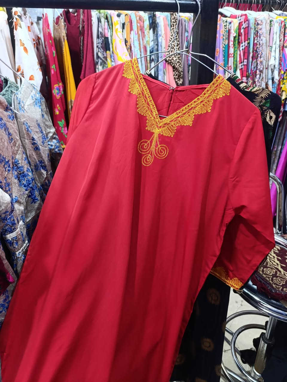 مخاوير اطفال بناتي من عمر خمس سنوات ال. ١٢ سنه وعبايات ولادي من عمر سنه الى عمر ١٣سنه


**إذا كنت صاحب هذا الإعلان وتريد حذفه لأي سبب، رجاءا أرسل رسالة إلى الدعم الفني**