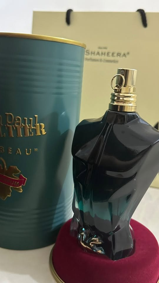 ندي عطر جان بول مستخدم اقل ال 3ml أخذته من الشهيره
وعطر أرماني كود اودي تواليت 75ml مستخدم اقل من 2 ml اخذته من سوق الحره 
مستخدمات قليل جداً و بأعتبار جديدات و إذا تريد لمن تجي تتأكد من الكمية
(تجي و تشوف العطر إذا جديد لو لا )
الرقم ***********

