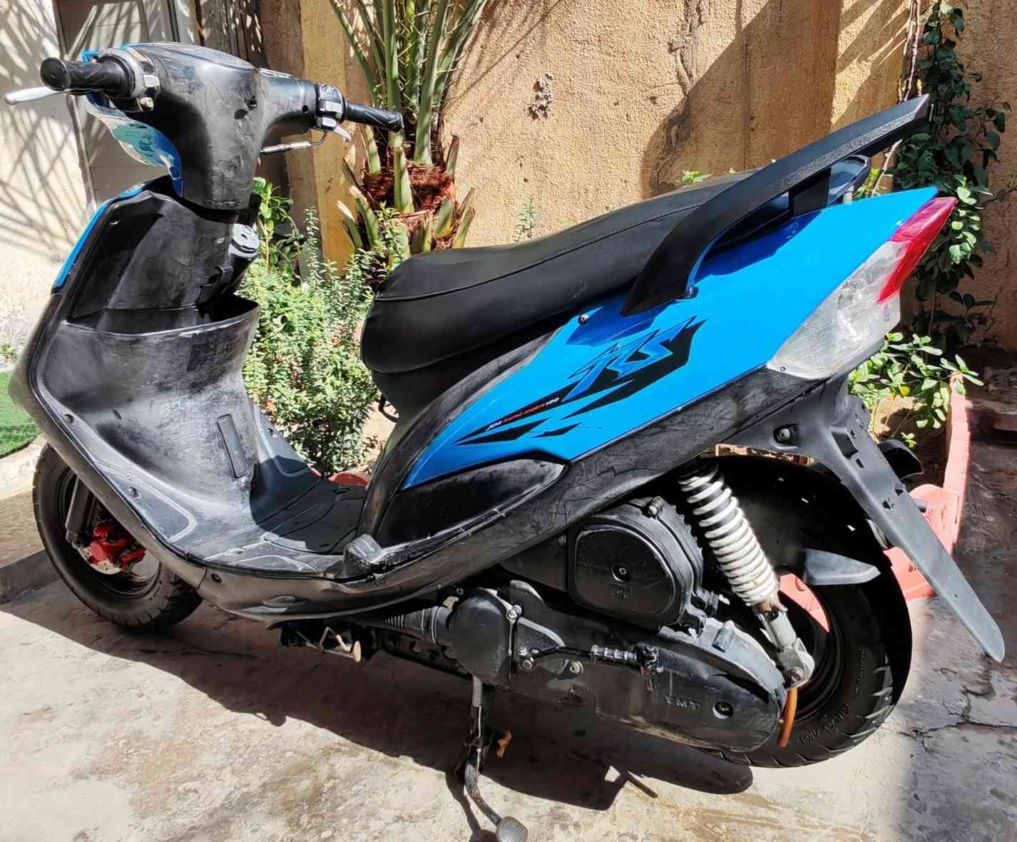 ماكس عدله ياباني ملحه مختمه فقط الكفرات تجاري شغاله نكره
سلف محرك مفتوح ناعم كلها شغاله من كهربائيات جاهزه

 الدراجه مابيها نقص

من لايت اشاير بك لايت سكنات دشبول  بريكات كله شغال 

السعر ٥٥٠ وبيها مجال قليل 

العنوان كربلاء

الاتصال  ***********

فقط بيع بدون مراوس
