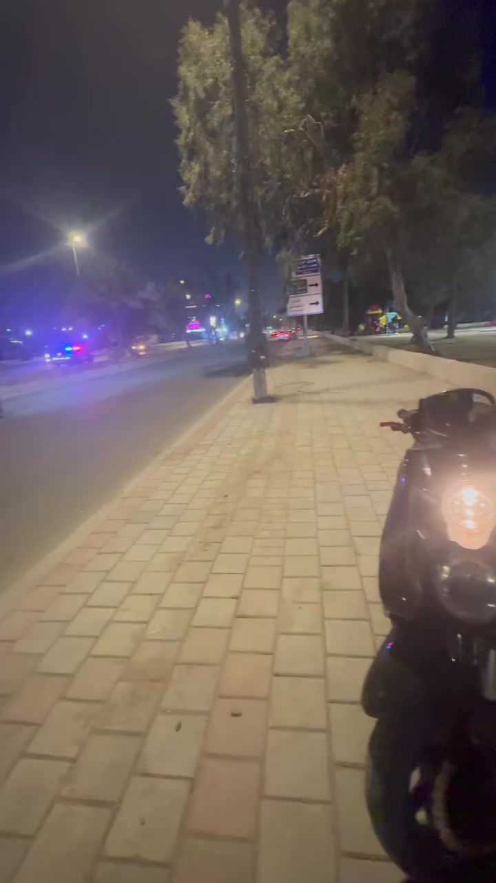 سلام عليكم هاي دراجه للبيع مكفوله كفاله عامه دراجه بيه تزويد دبل وكلجات ويدات وستيرن رياضي وصينيه رياضي الراغب بل شراء يتفضل خاص.


**إذا كنت صاحب هذا الإعلان وتريد حذفه لأي سبب، رجاءا أرسل رسالة إلى الدعم الفني**