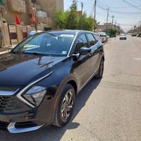شباب كيا سبورتج 2023 امريكي هايبرد حادثهة جاملغ خلفي فقط عارضهة ١٩٠  ه...