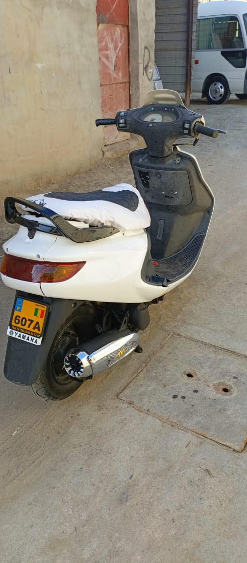 دراجه فراشه جديده جاهزه من كلشي دراجه بلاديه كله شغاله فحل بلاد اشاير سلف دبلات مكينه خرسه مامفتوحه شلعه معدل فولل سعر 400 دراجه نضيفه بمعنه لكلمه ***********
