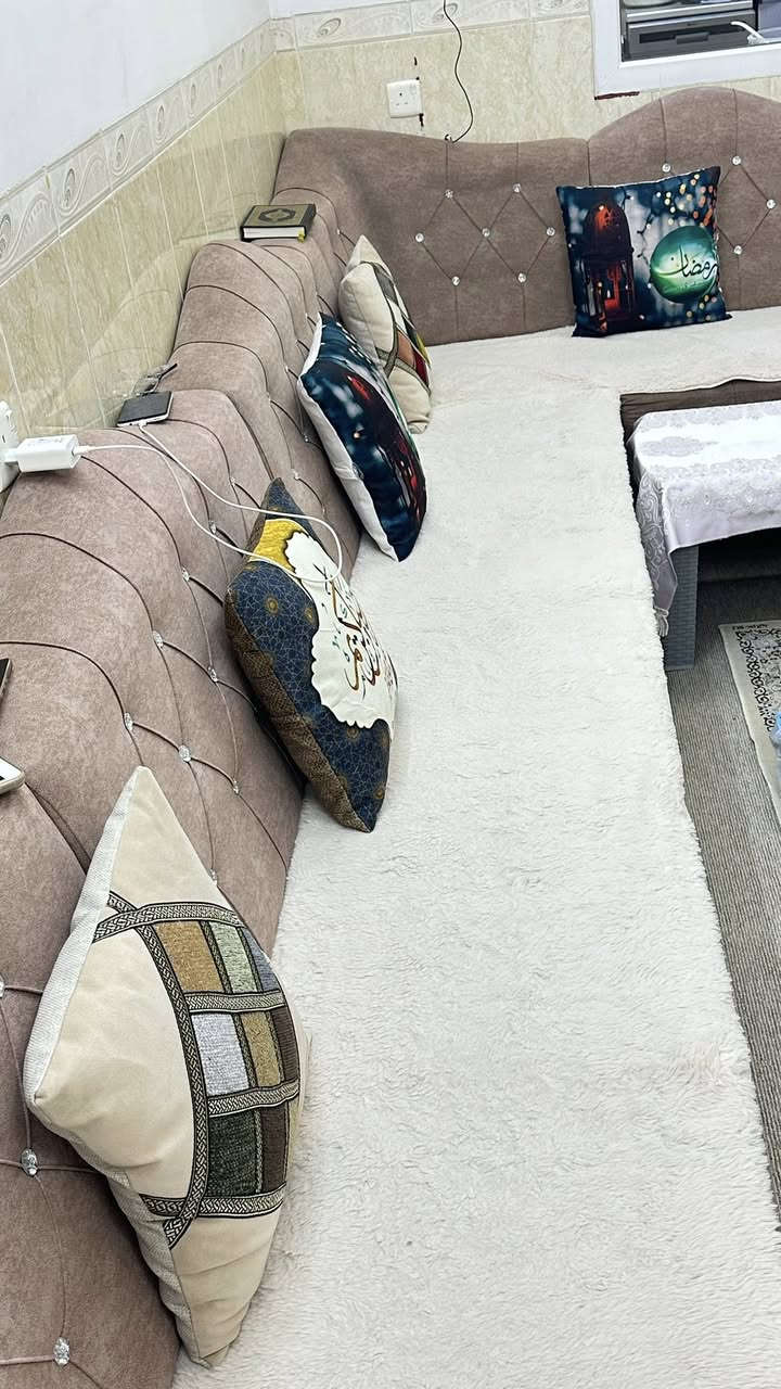 تخم قنفات حرفL 10 نفرات  مستخدم نضافه 80‎%‎

 مرجوحه نضيفه كلش .. 
السعر 400 الف وبيها مجال شويه 
مكاني اربيل هفالان


**إذا كنت صاحب هذا الإعلان وتريد حذفه لأي سبب، رجاءا أرسل رسالة إلى الدعم الفني**