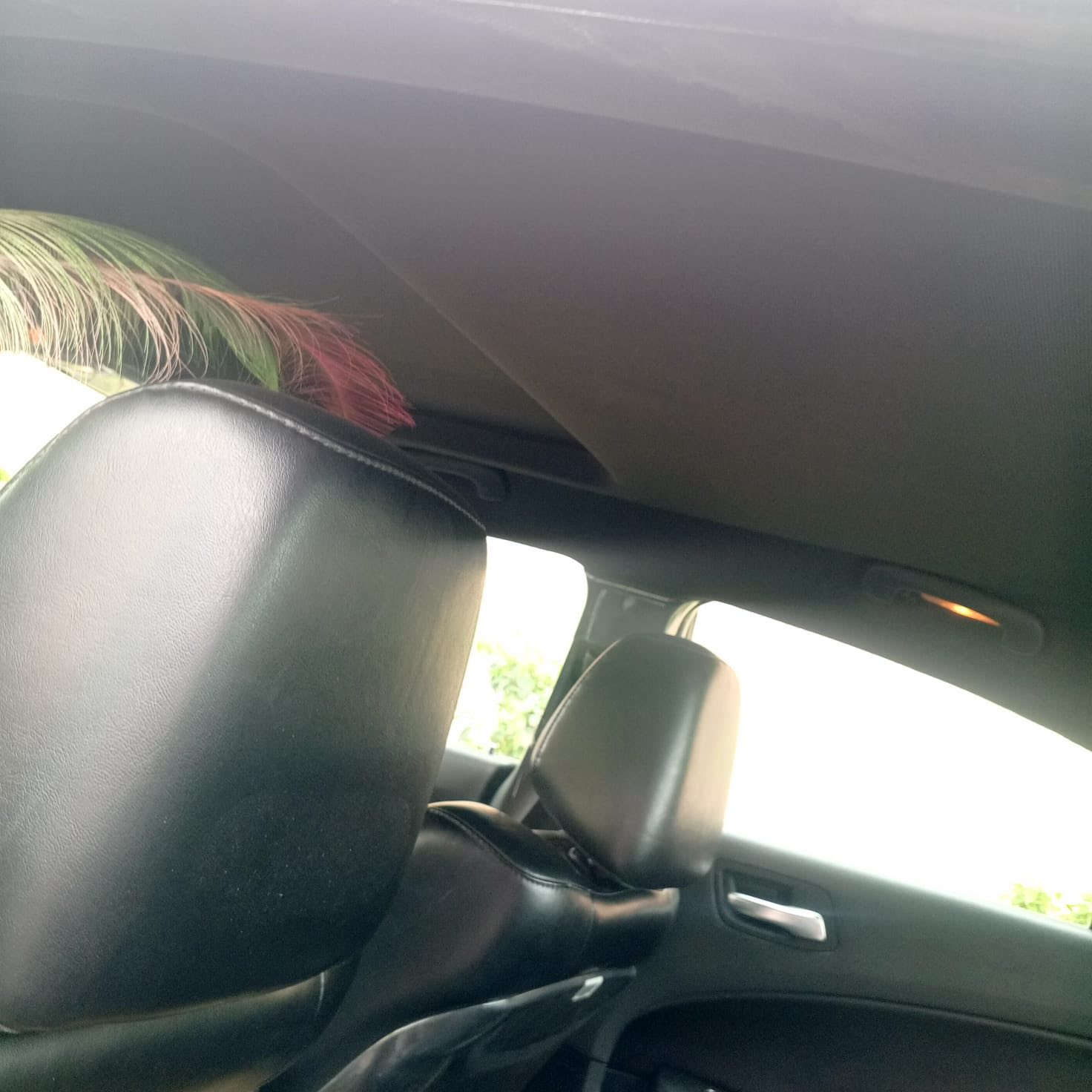 سلام عليكم 
جارحر موديل 2020للبيع 
السياره فول مواصفات عده الشفتات
فت sxt 
السياره خطه موصل بغداد 
بيه منضومه غاز 60 لتر 
حادث الساره تكمه خلفيه 
اليسياره ماتصرف عليه ربع   دينار جازه 
مكان السياره بغداد
رقمرصاحبه ***********
 السعر 220 وبيه مجال  مامتوفر بل فيس اتصل على الرقم
