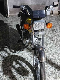 موتور 600 سي سي • بدون سعر • للبيع