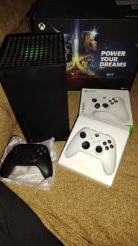 : جهاز اكس بوكس سيرس اكس  مواصفات الجهاز: 1T مساحة واحد تيرا + ثنين يد...