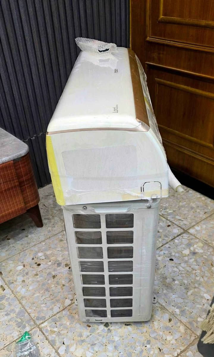سلام عليكم سبلت توسوت ٢طن اصلي وكاله اخو الجديد فول ثلج وضمان مستخدم اقل موسم وضمان بلادي شركه مملعوب بيه ٤٧٥ الف مكاني بغداد متوفر توصيل *********** بغداد, العراق
