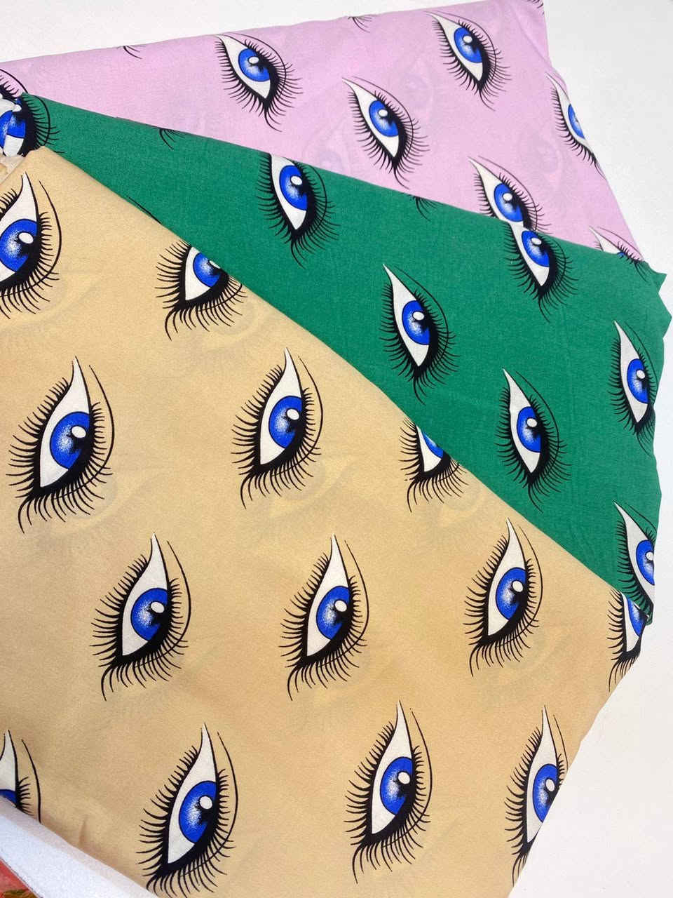 كشمير ايطالي جمله ومفرد ع خمسه  *********** يوجد توصيل سريع لكل المحافضات  وخصم لاهل الجمله والخياطات.  موجود حجز برصيد او  تحويل ماسترد خياطات عراقيه
