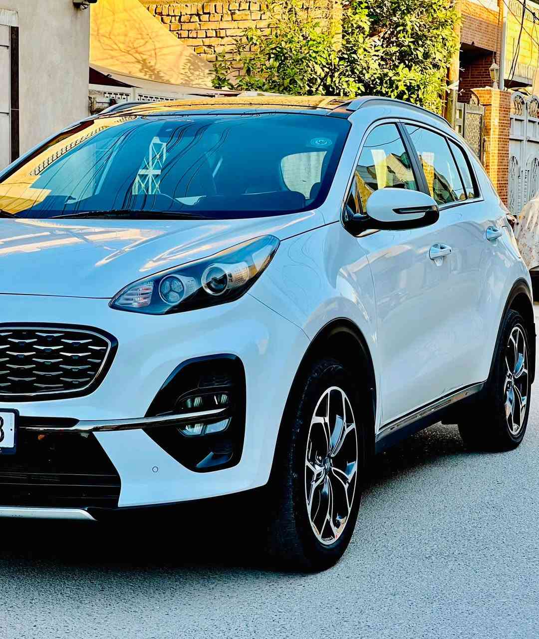 سلام عليكم
سبورتج جيتي لاين 2019 شكل ال20

كفاله من صبغ وتبديل  بارد بسيط 

بنوراما 

ماشيه 86  حقيقي 

بصمه تشغيل 

هاند بريك بصمه 

شاشه قياس 

تحكمات ستيرن

شفتات ستيرن 

جلد + كهرباء 

خمسه ويل كب 

كير مكينه صدر كهربائيات كلها كفاله 

تخم تاير جديد 

سياره نظيفه 

الاستفسار 

***********

السعر 196$  وبيه مجال بسيط
