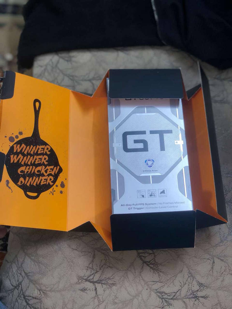 سلام عليكم جهاز  gt 30 pro 5g للبيع نضافه 99% ذاكره 256g بوبجي 120 فريم
سعر 320 وبي مجال او مراوس ب ايفون 12 برو مكاني بغداد سيديه شارع التجاري 
رقم تواصل ***********
